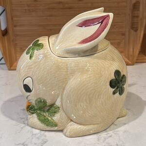 Vintage Bunny Rabbit Carrot Lucky Cookie Jar Green Clover by Los Angeles Pottery